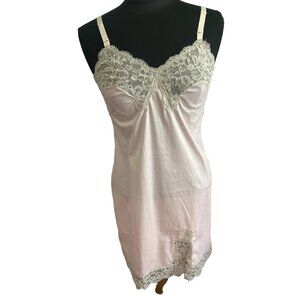 Vintage Sears Non-Cling Light Pink With Gray Lace Trim Slip, Size 32 Short